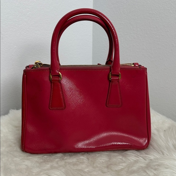 💯Authentic Prada Safiano  Small Leather Handbag🍀 - Picture 4 of 15